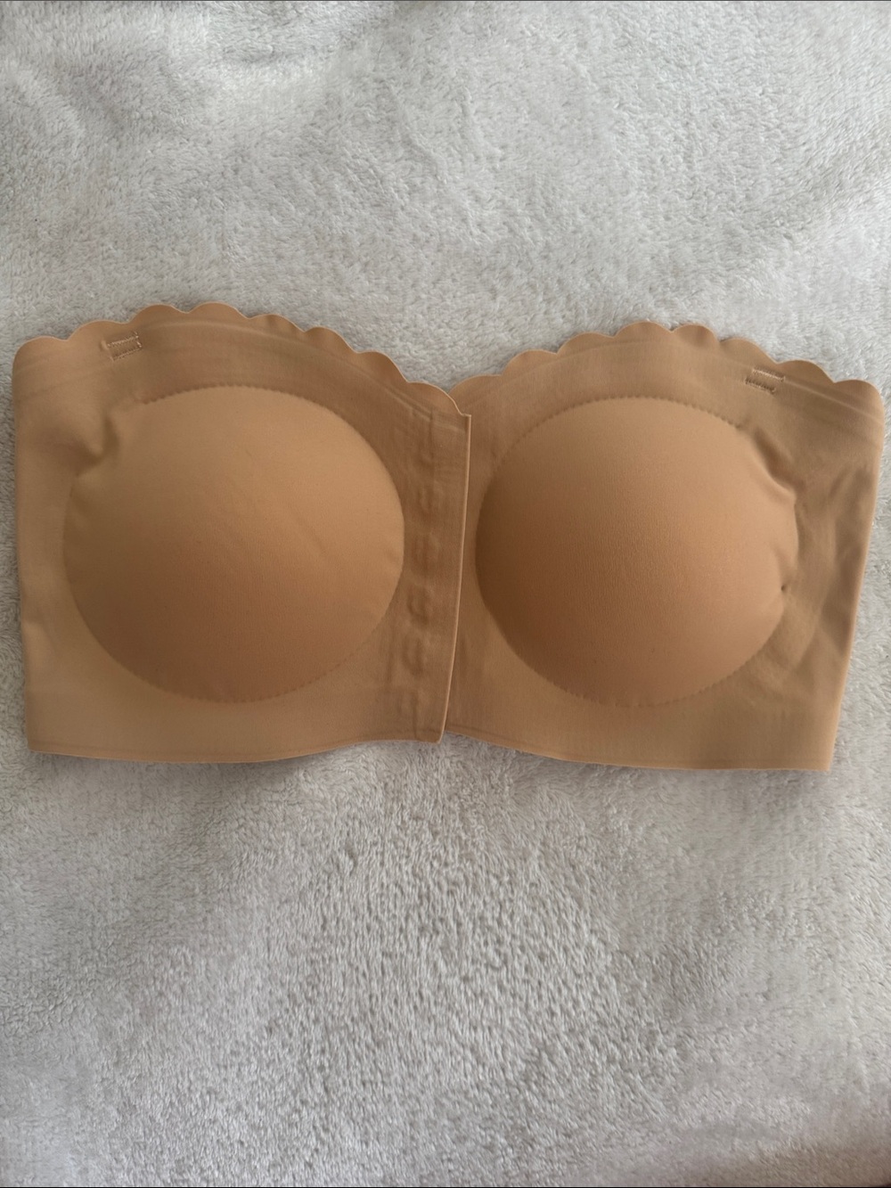 Strapless Scalloped Edge Nude Bandeau with Light Padding
